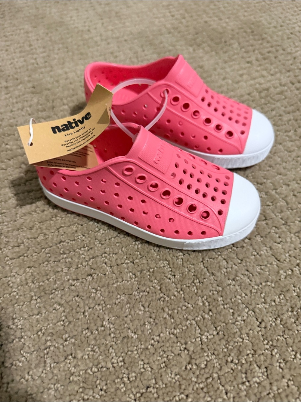 BRAND NEW NEVER WORNNative Kids Slip-On Water Shoes in Coral Pink with White Toe